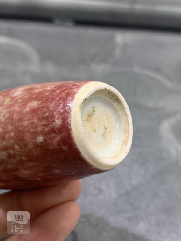 清康熙豇豆红釉鼻烟壶 - 图9
